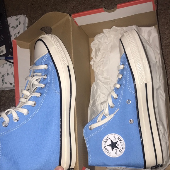 Blue Converse - Picture 1 of 3